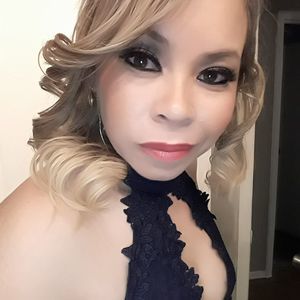 Meet your Posher, Yaneth